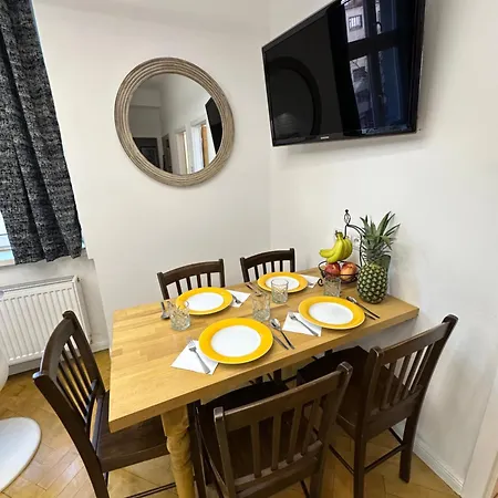 דירה Karlin Oasis 2-bedroom פראג