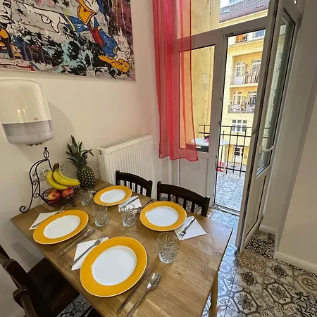 Karlin Oasis 2-bedroom * Praga