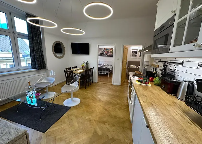 Karlin Oasis 2-bedroom Apartamento