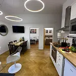 Karlin Oasis 2-bedroom Praga