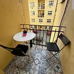 Daire Karlin Oasis 2-bedroom