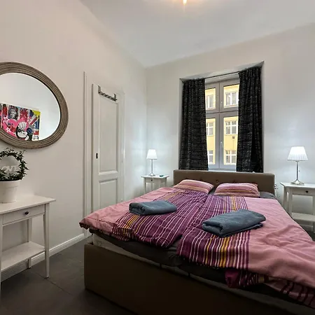 Karlin Oasis 2-bedroom Apartmán *