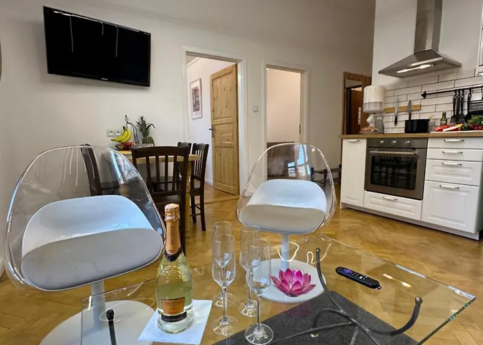 Karlin Oasis 2-bedroom Apartmán *
